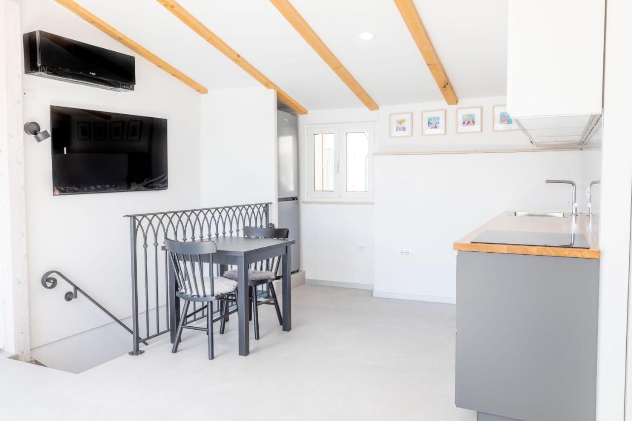 Seafront Baska Apartment 외부 사진